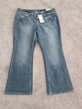 Brand new Maurices plus size 18 jeans